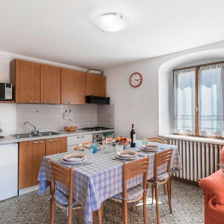 Corte Faliva Brenzone sul Garda Luaran gambar