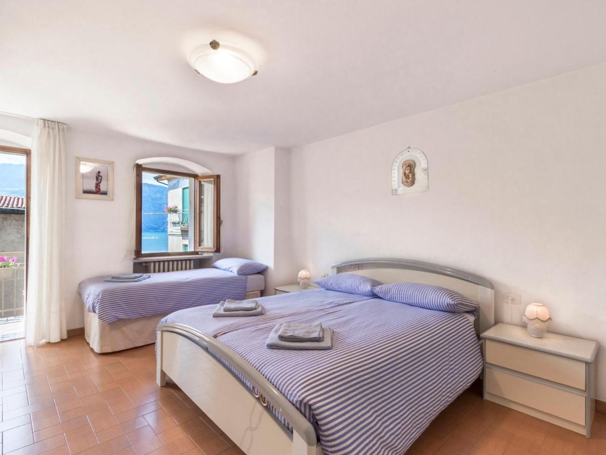 Corte Faliva Brenzone sul Garda Luaran gambar