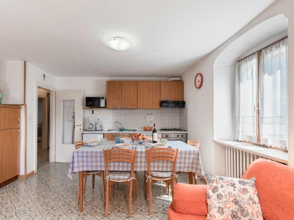 Corte Faliva Brenzone sul Garda Luaran gambar
