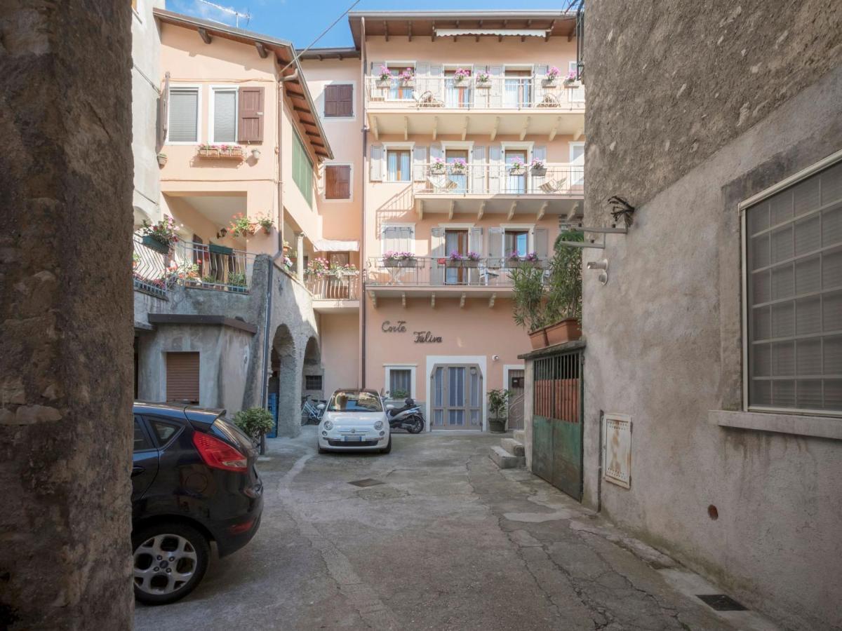 Corte Faliva Brenzone sul Garda Luaran gambar